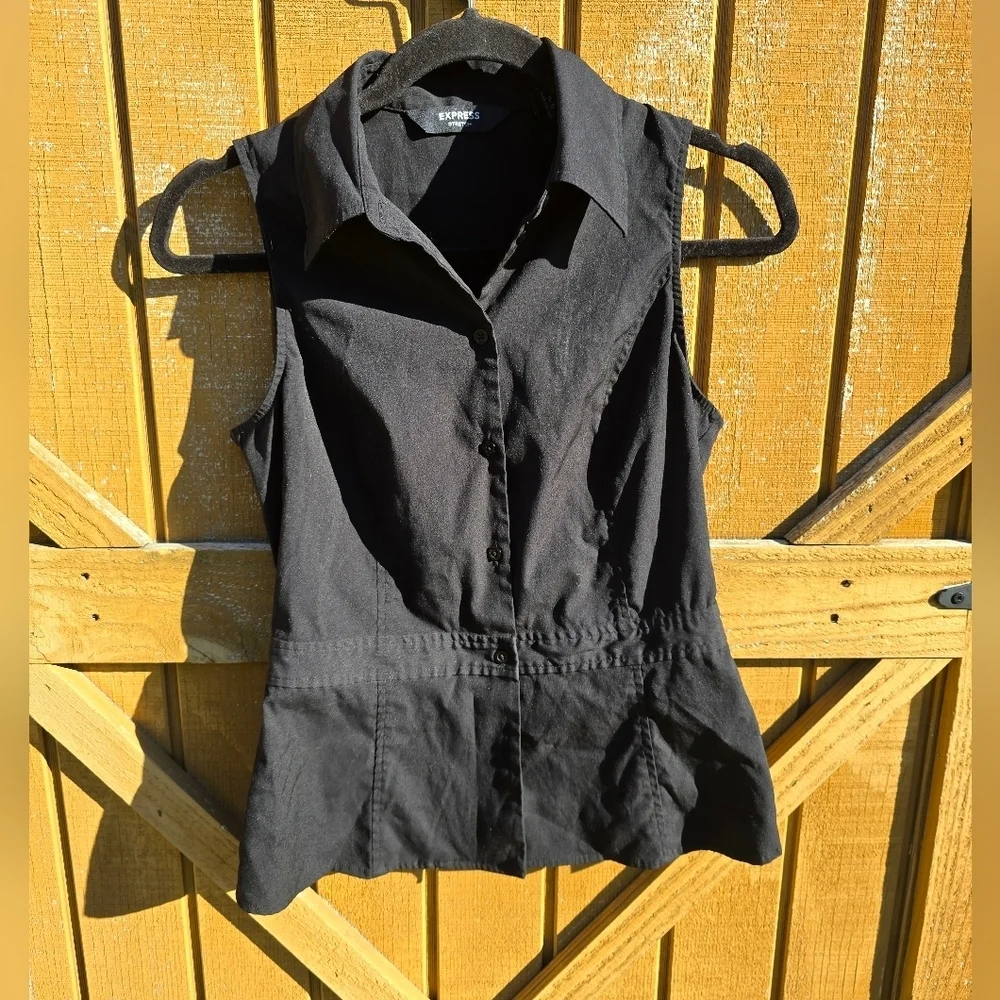 Black Sleeveless Button-Up Blouse